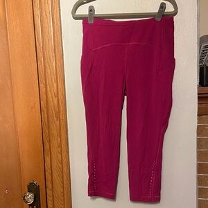 Lululemon size 10 Pink Cropped leggings 21” inseam VGUC